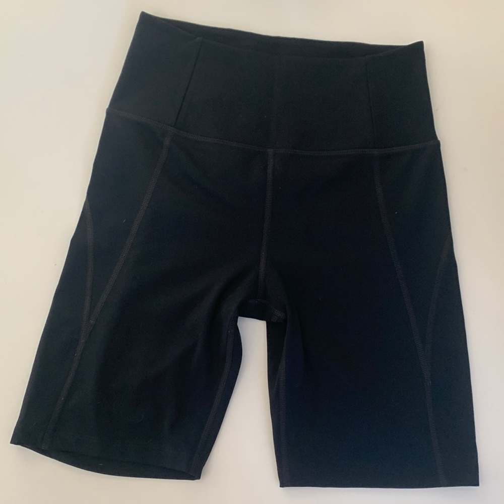 Girlfriend Collective biker shorts, great condition!